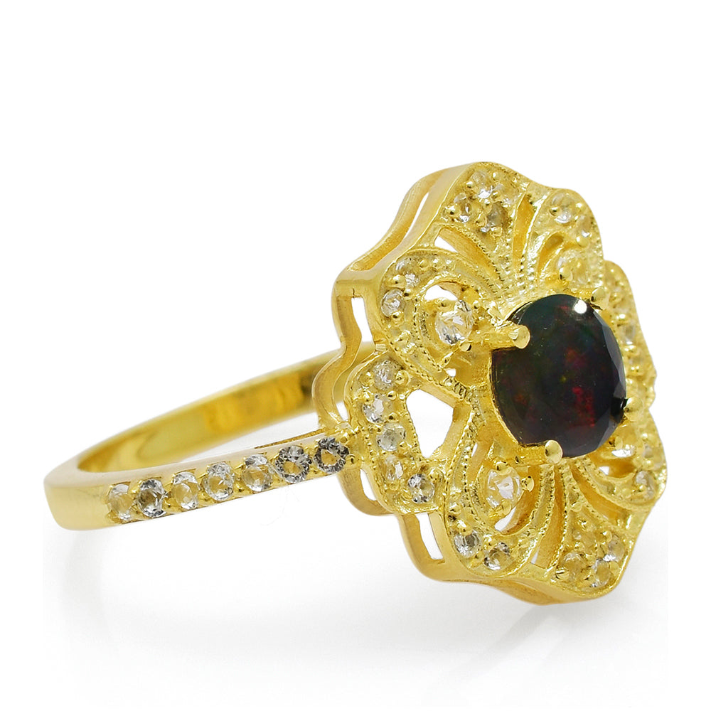 Inel din Argint 925 Placat cu Aur ( 3.78 grame ) cu Opal Etiopian Lega Dembi și Topaz Alb 0.55 Carate