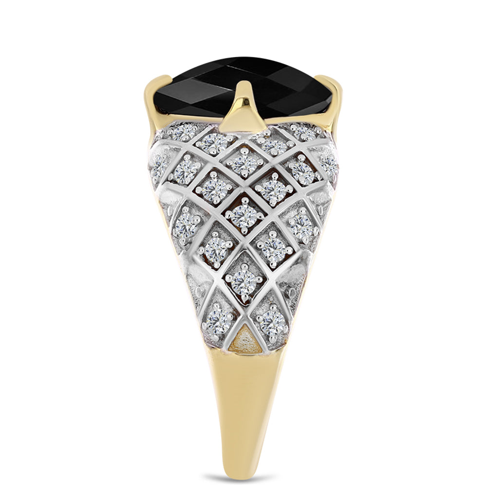 Inel din Argint 925 Placat cu Aur ( 4.61 grame ) cu Onix Negru și Topaz Alb 4.02 Carate
