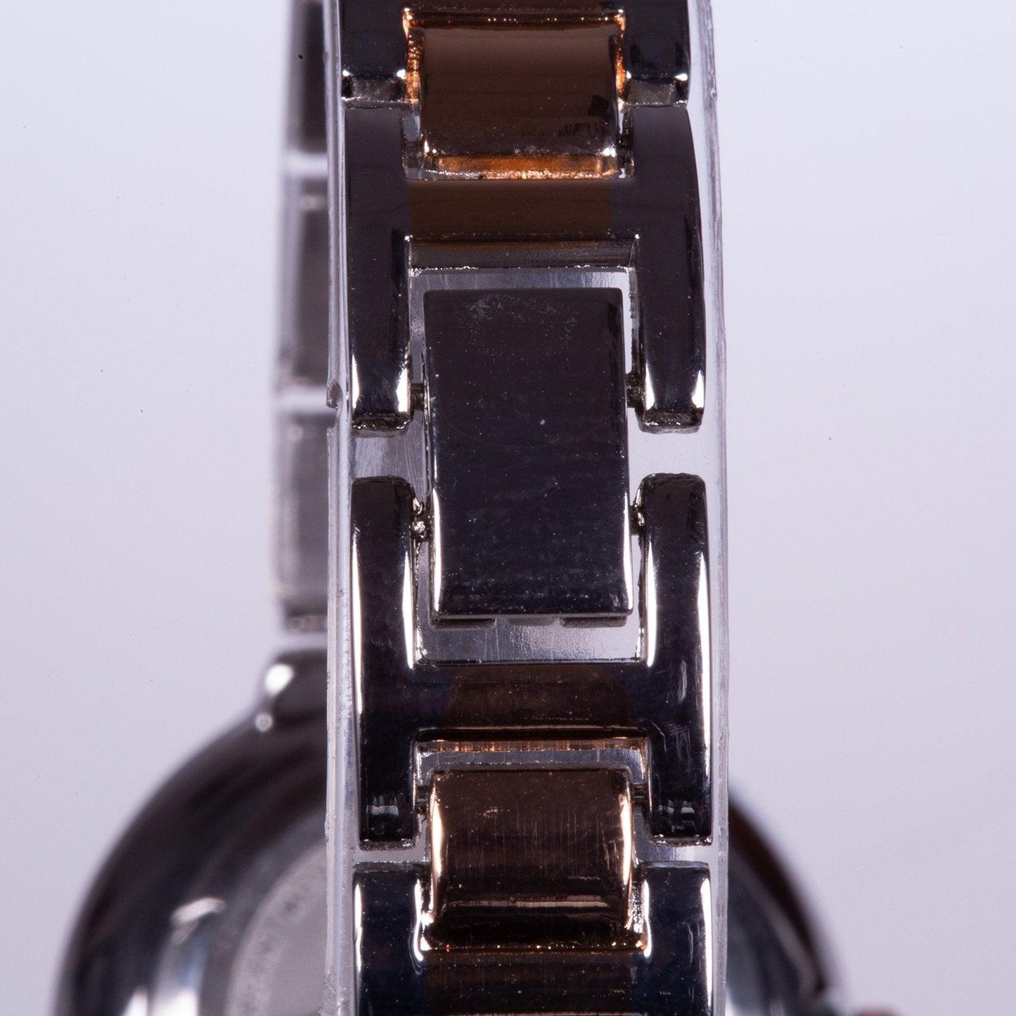 Ceas la Modă de Culoare Aurie și Argintie - Galeria de Bijuterii