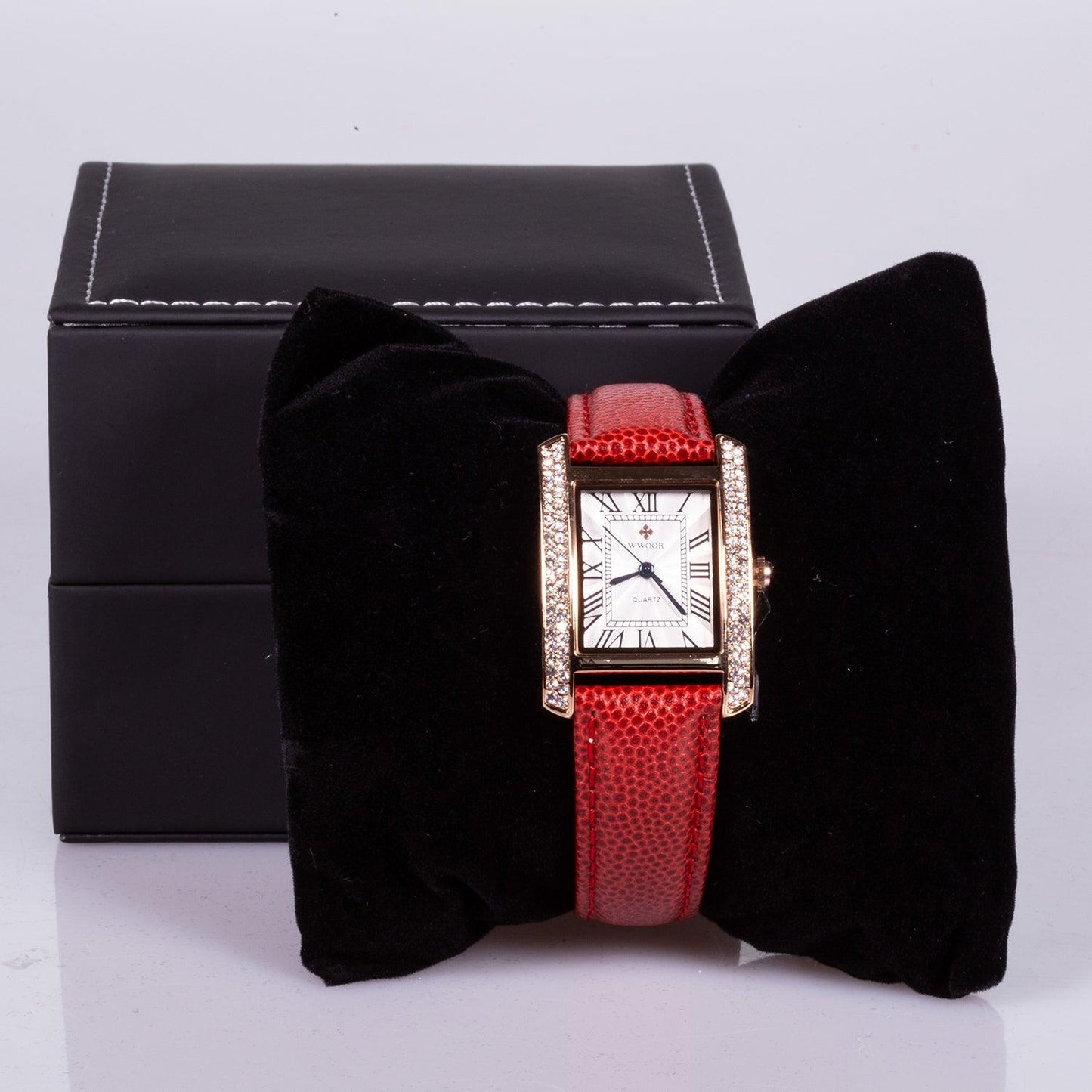 Ceas din Oțel Inoxidabil,Curea din Piele Roșie, Cadran Alb cu Zirconiu - Galeria de Bijuterii