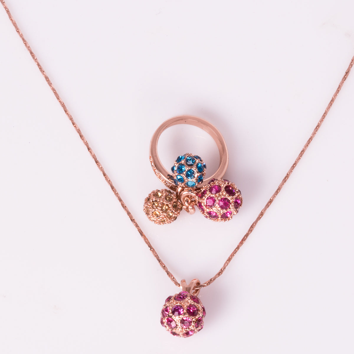 Set din Aliaj Placat cu Aur cu Cristal Multicolor Emporia® ( Colier+Inel )