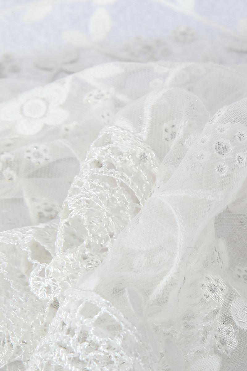 Eșarfă-Șal Triunghiulară 45 cm x 45 cm x 170 cm cu Model Floral Lucios ,Albă - Galeria de Bijuterii