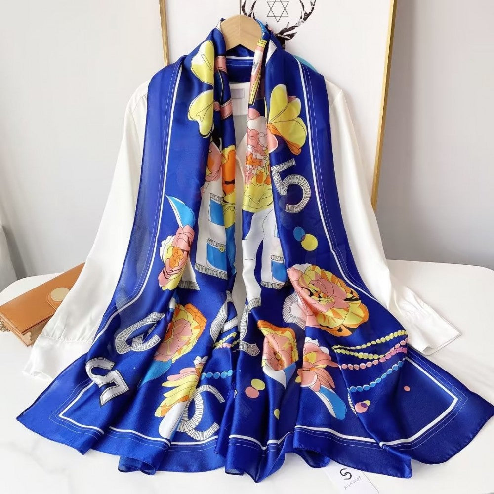 Eșarfă din Mătase, 90 cm x 180 cm, model fluture și flori, litere, cifre, albastru safir, 100% mătase