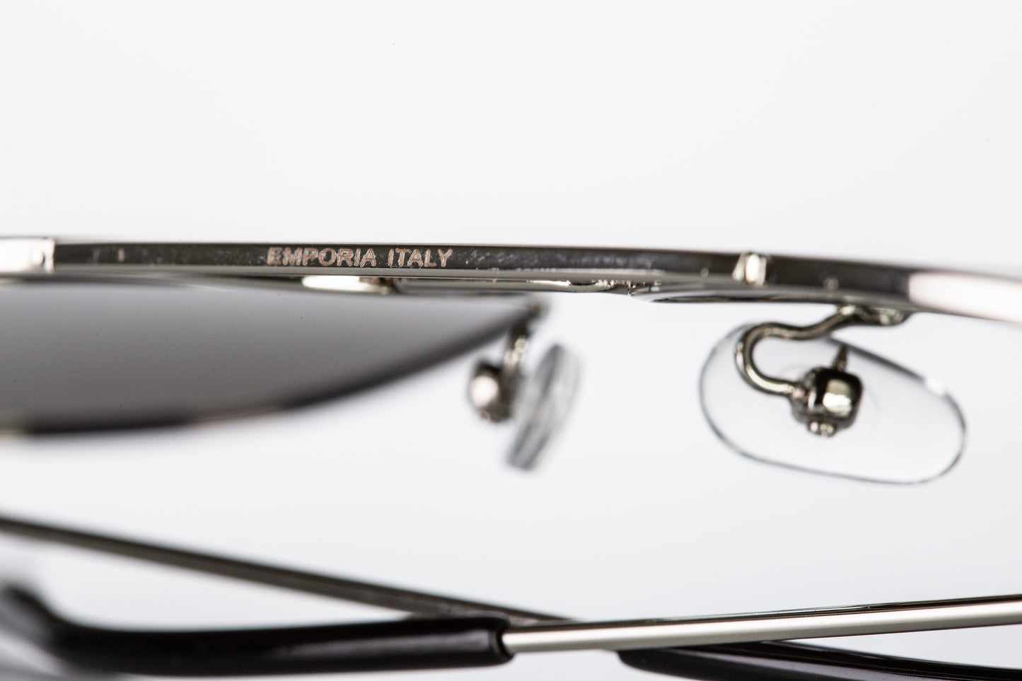 Emporia Italy - Ochelari de Soare polarizați cu filtru UV, seria Aviator "DESERT ", cu husă și lavetă de curățare, lentile maro deschis, ramă aurie.