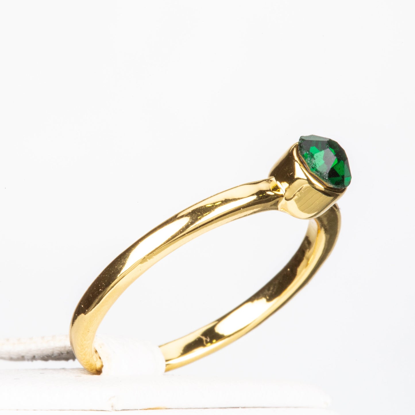 Set din Aliaj Placat cu Aur cu Cristal Roșu Emporia® ( Inel )