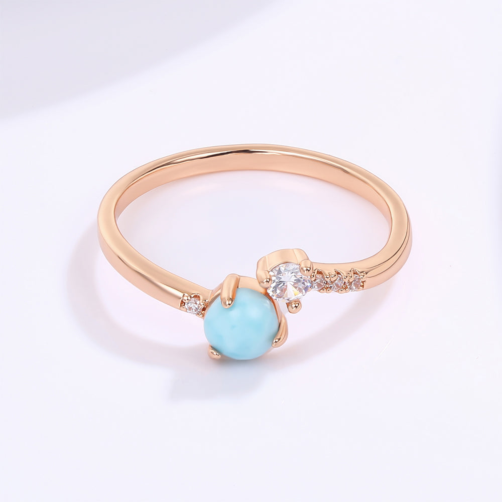 Inel din Aliaj Placat cu Aur ( 10 grame ) cu Cristal Albastru Emporia® și Cristal Alb Emporia® 1 