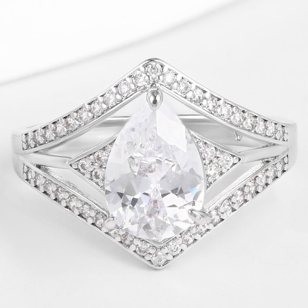 Inel din Aliaj Placat cu Aur cu Cristal Alb Emporia® 1 