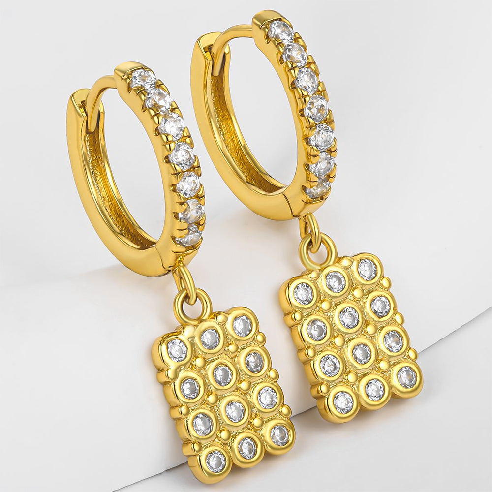 Cercei din Aliaj Placat cu Aur ( 10 grame ) cu Cristal Alb Emporia®