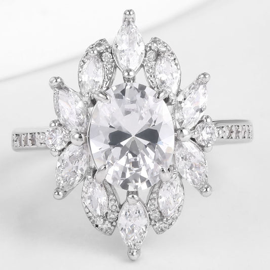 Inel din Aliaj Placat cu Aur ( 10 grame ) cu Cristal Alb Emporia®