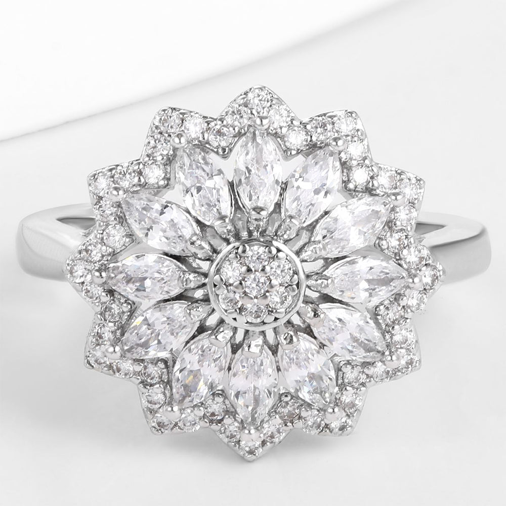 Inel din Aliaj Placat cu Aur ( 10 grame ) cu Cristal Alb Emporia®