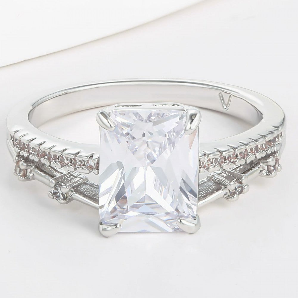 Inel din Aliaj Placat cu Aur cu Cristal Alb Emporia® 1 