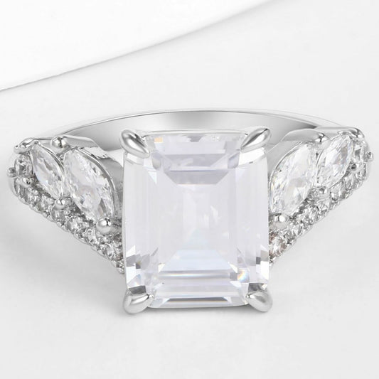 Inel din Aliaj Placat cu Aur cu Cristal Alb Emporia®