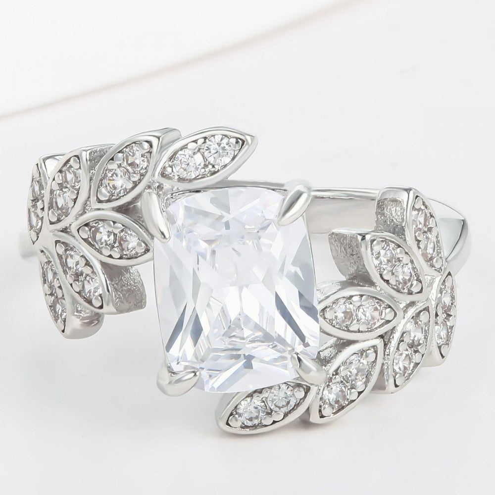Inel din Aliaj Placat cu Aur cu Cristal Alb Emporia®