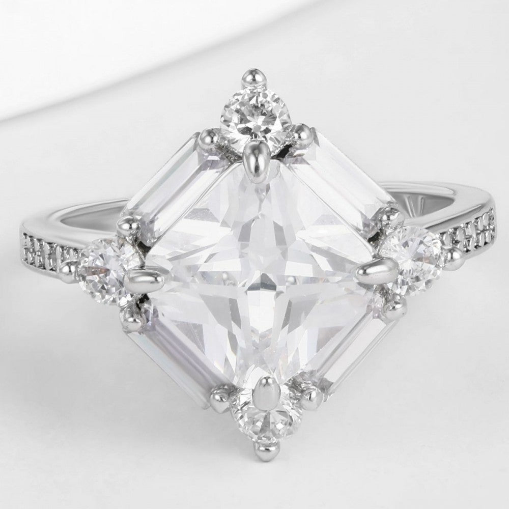 Inel din Aliaj Placat cu Aur cu Cristal Alb Emporia® 1 