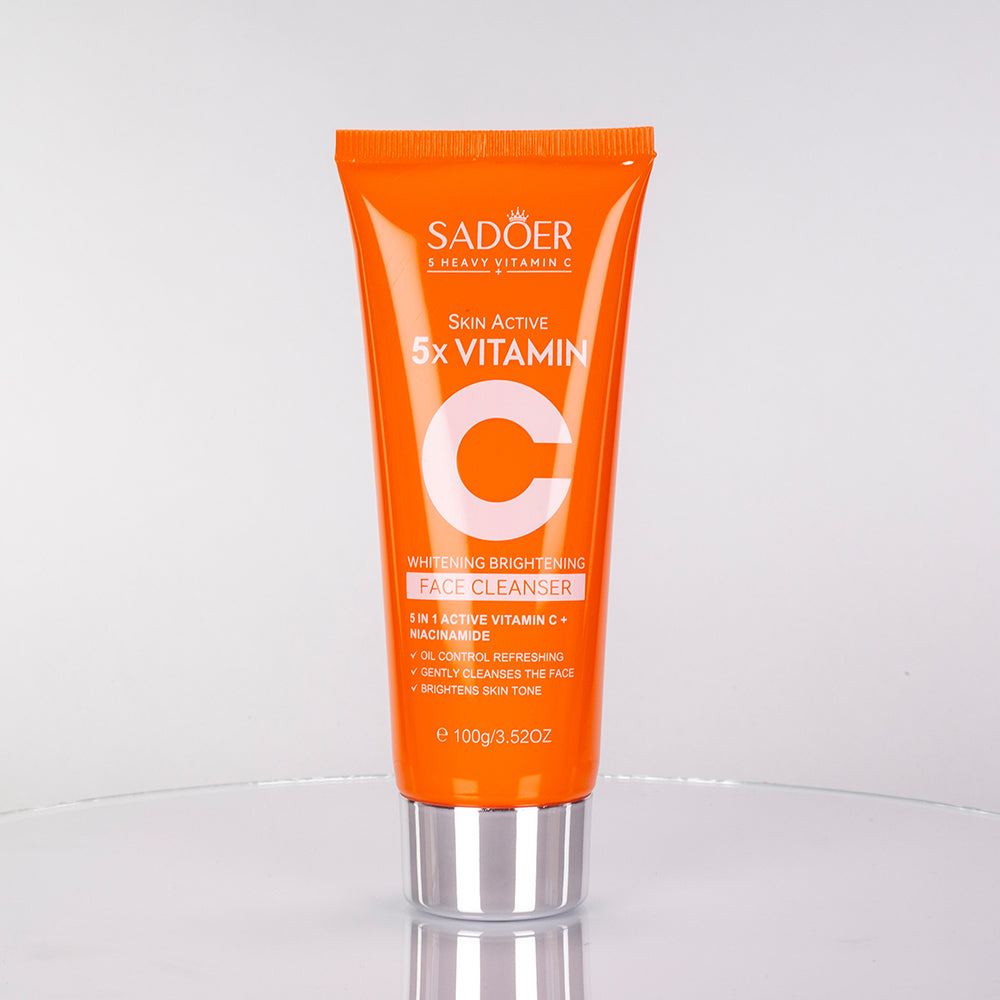 Set Cadou SADOER cu Vitamina C pentru Hidratarea și Uniformizarea nuanței Tenului – 6 Piese 6 
