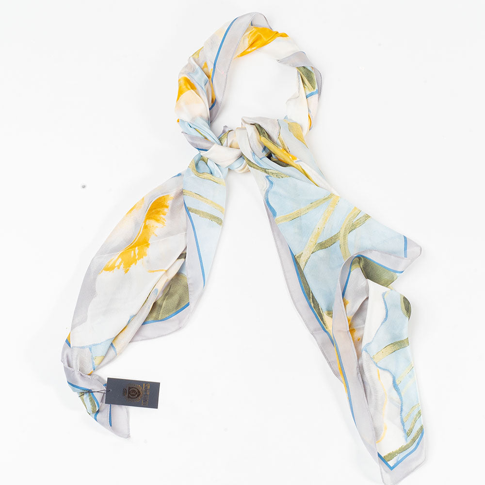 Eșarfă „Grădina Luminată”, 85 x 180 cm, bleu deschis, 100% mătase vegană