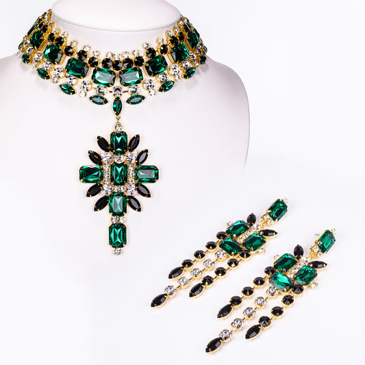 Set din Aliaj Placat cu Aur ( 100 grame ) cu Cristal Verde Emporia® și Cristal Alb Emporia® ( Colier+Cercei )