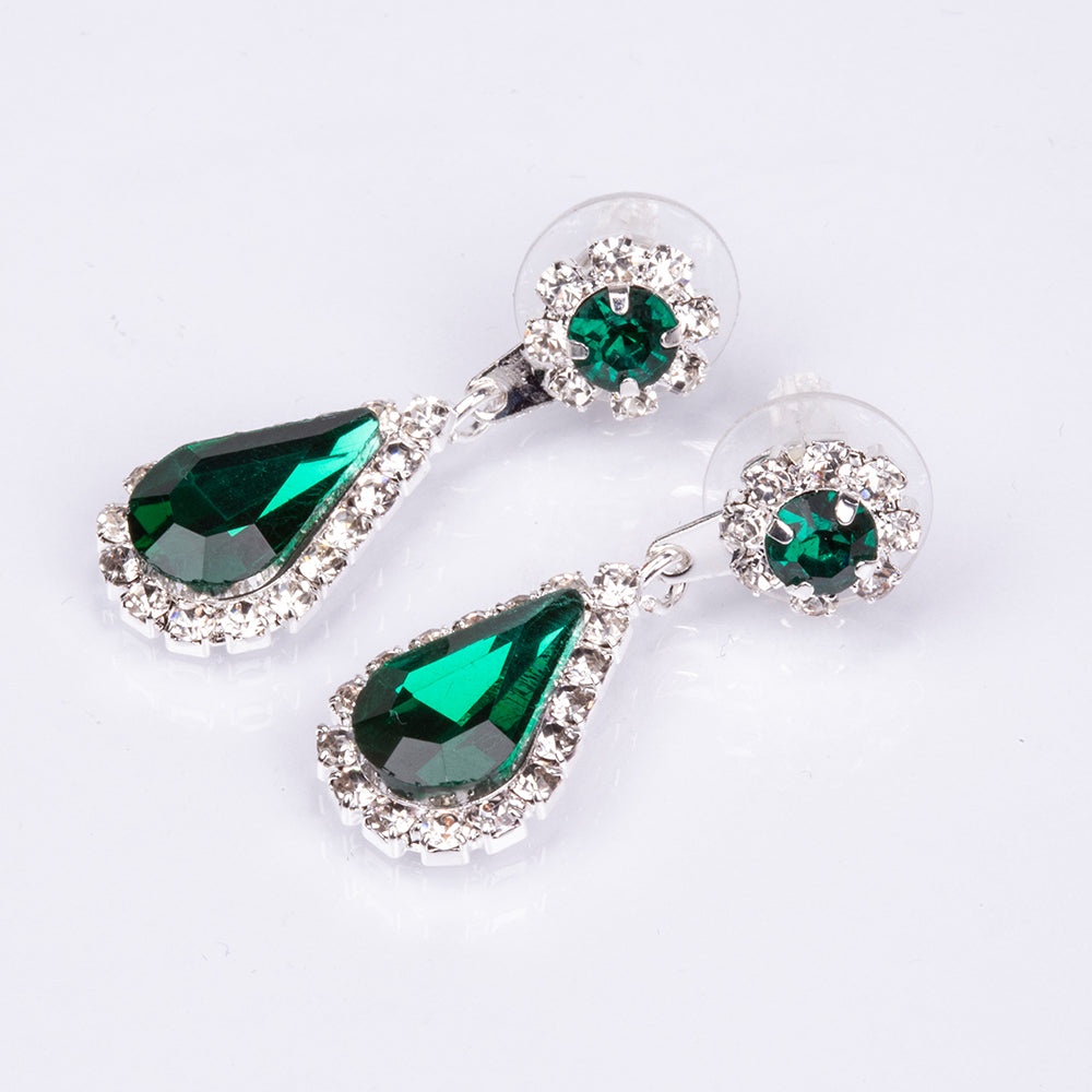 Set din Aliaj Placat cu Aur ( 30 grame ) cu Cristal Verde Emporia® și Cristal Alb Emporia® ( Colier+Cercei+Brățară+Inel )