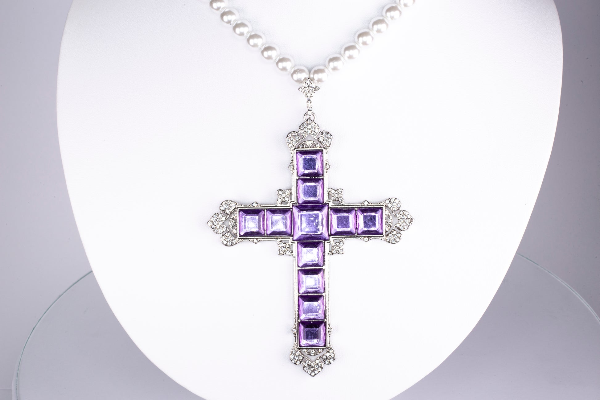 Cruce Colier din Aliaj Placat cu Aur Alb cu Cristal Violet Emporia® și Perlă de cristal 2 