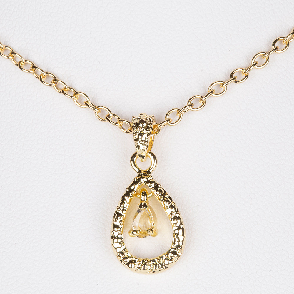 Ceas din Aliaj Placat cu Aur ( 62 grame ) cu Rubin și Cristal Alb Emporia® 0.92 Carate ( Colier+Cercei+Pandantiv )