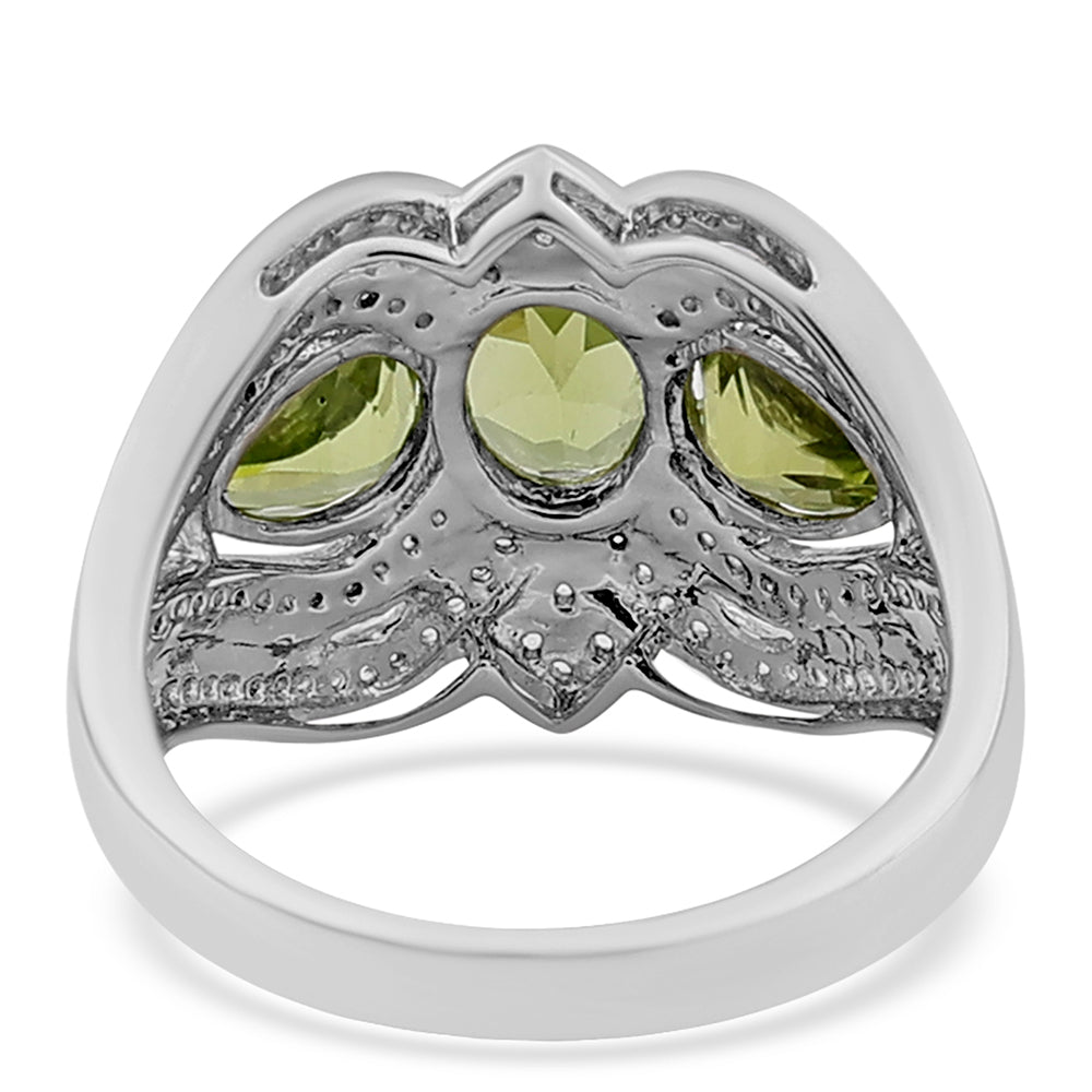 Inel din Argint 925 ( 5.24 grame ) cu Peridot 4.06 Carate 4 