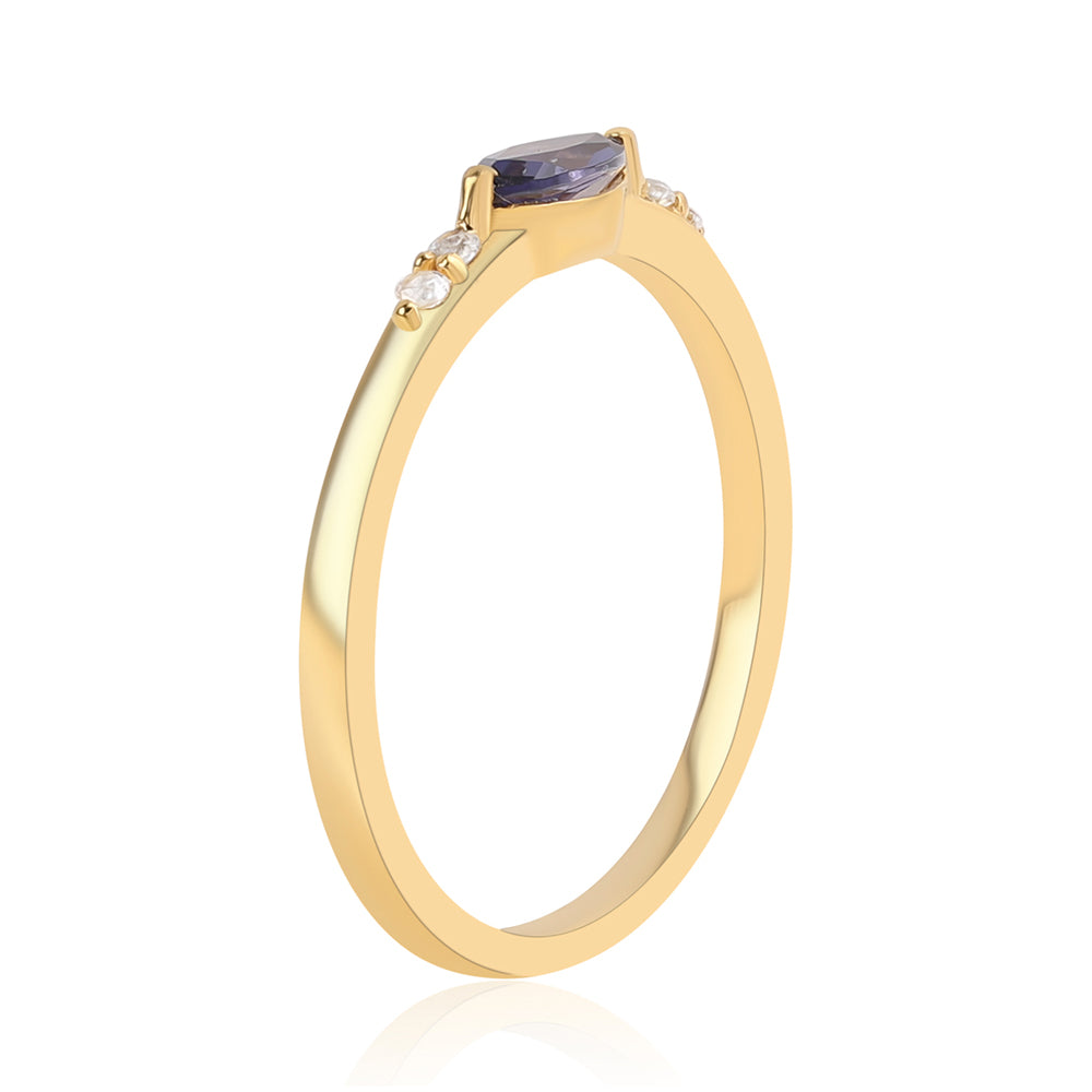 Inel din Argint 925 Placat cu Aur ( 1.79 grame ) cu Iolit și Topaz Alb 0.36 Carate 3 