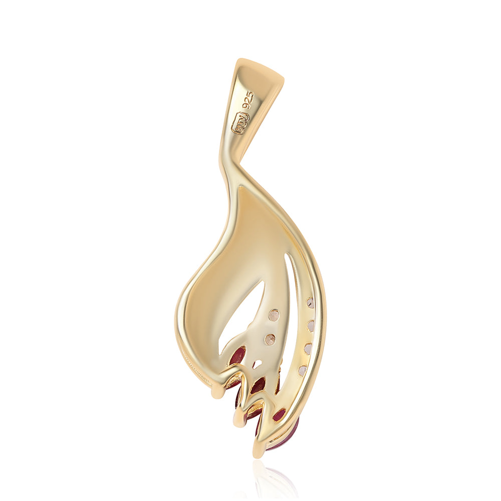 Pandantiv din Argint 925 Placat cu Aur ( 1.56 grame ) cu Rubin Mozambic și Topaz Alb 0.42 Carate