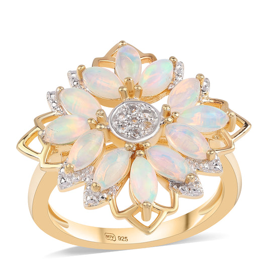 Inel din Argint 925 Placat cu Aur ( 4.21 grame ) cu Opal Etiopian Lega Dembi și Topaz Alb 1.74 Carate