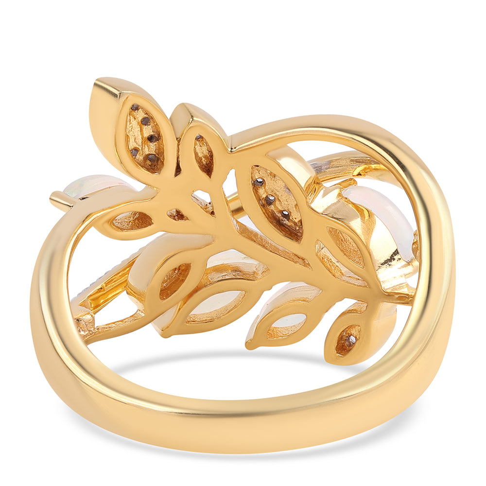 Inel din Argint 925 Placat cu Aur ( 4.4 grame ) cu Opal Etiopian Lega Dembi și Topaz Alb 0.64 Carate 3 