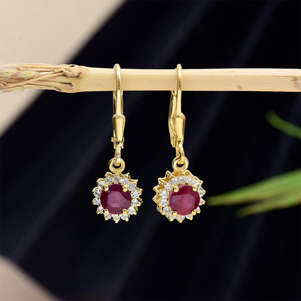 Cercei din Argint 925 Placat cu Aur ( 2.73 grame ) cu Rubin Malagasy și Topaz Alb 0.91 Carate 3 