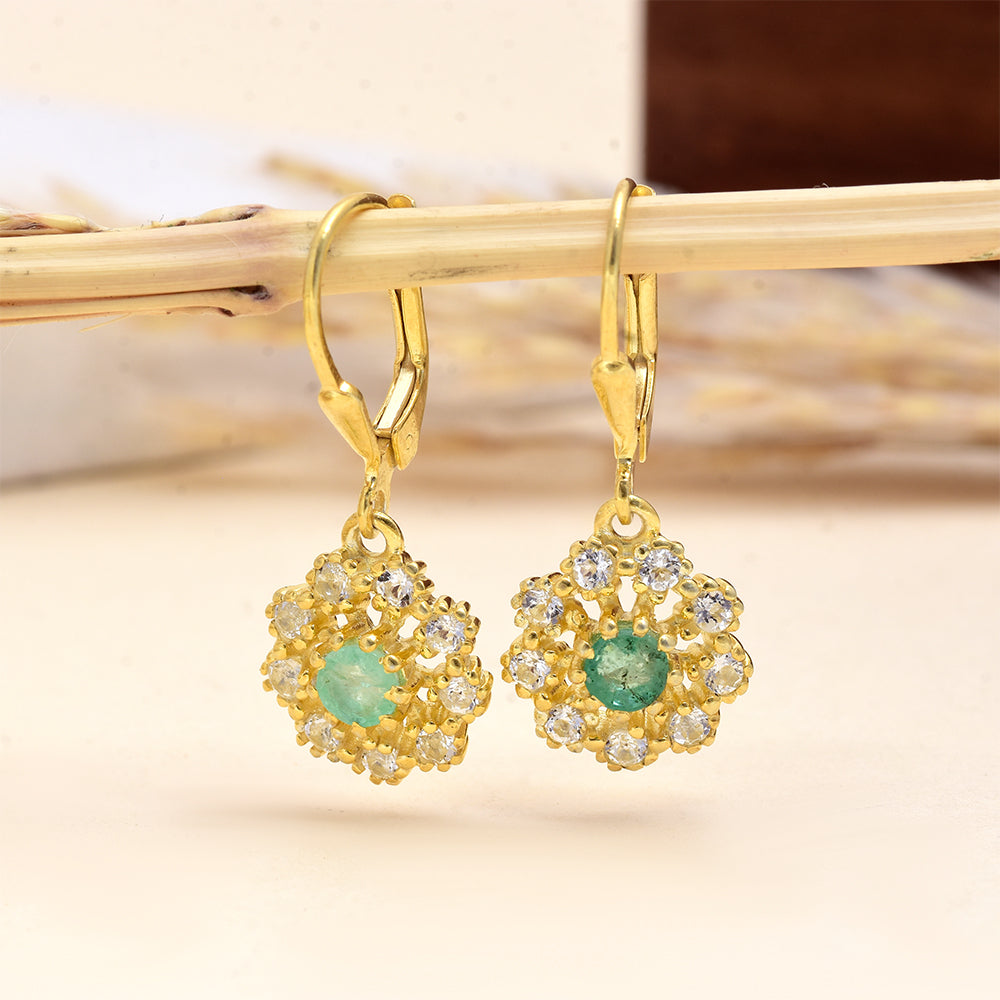 Cercei din Argint 925 Placat cu Aur ( 1.94 grame ) cu Smarald Brazilian și Topaz Alb 0.72 Carate 3 