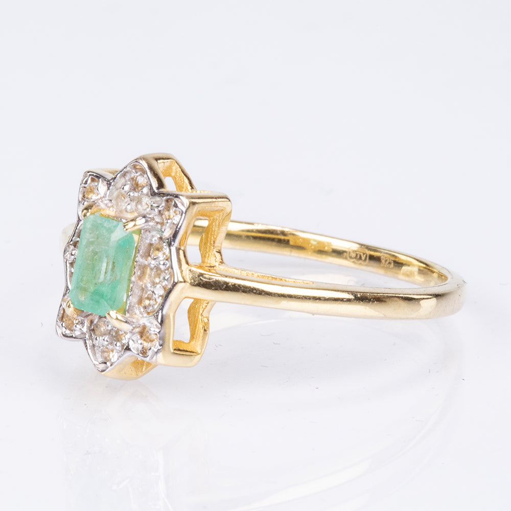 Inel din Argint 925 Placat cu Aur ( 2.16 grame ) cu Smarald Brazilian și Topaz Alb 0.41 Carate 9 