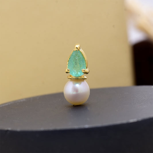 Pandantiv din Argint 925 Placat cu Aur ( 0.66 grame ) cu Smarald Brazilian și Perlă de Apă Dulce Albă 5.07 Carate