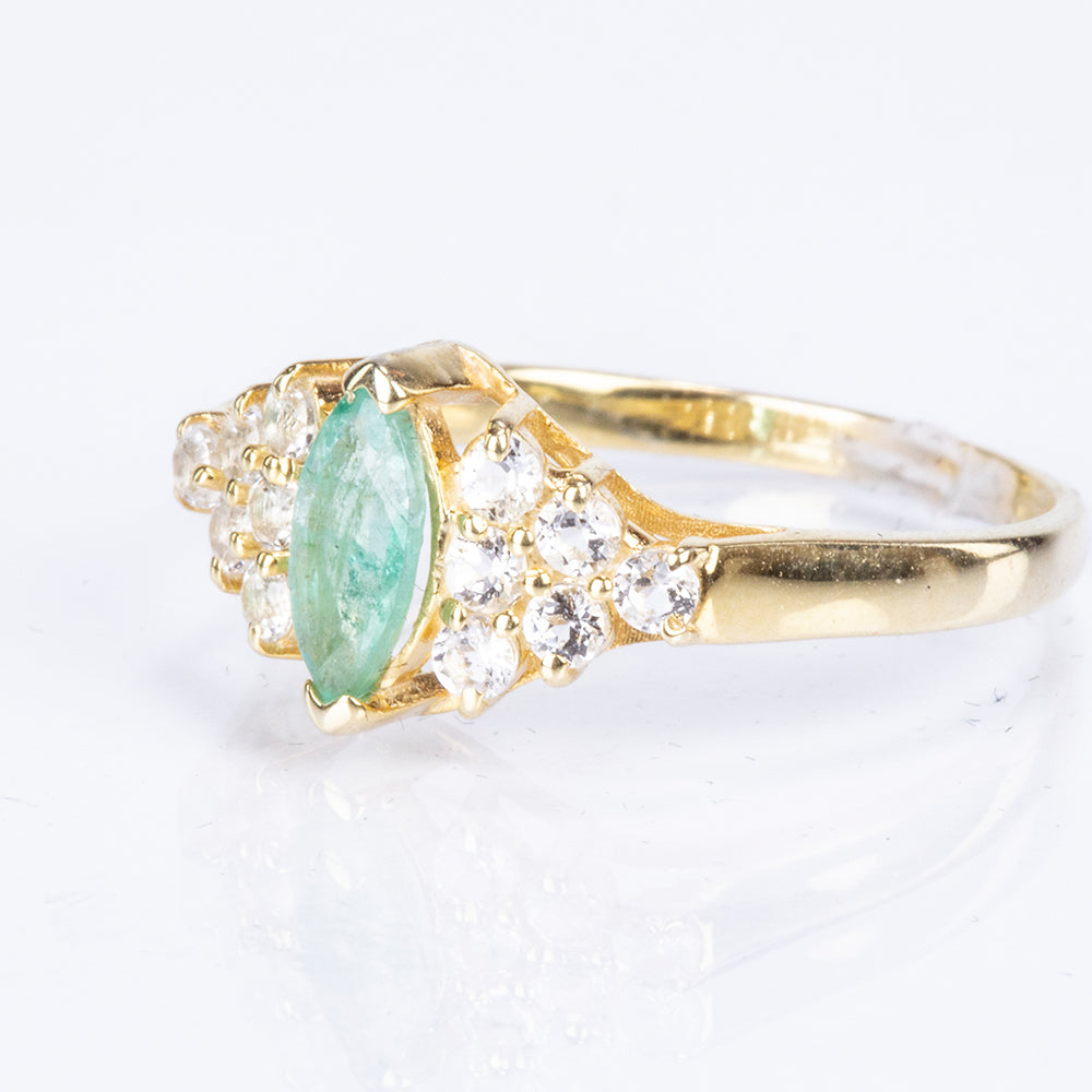 Inel din Argint 925 Placat cu Aur ( 2.14 grame ) cu Smarald Brazilian și Topaz Alb 0.78 Carate