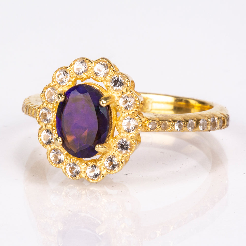 Inel din Argint 925 Placat cu Aur ( 3.56 grame ) cu Opal Etiopian Lega Dembi și Topaz Alb 0.47 Carate 5 