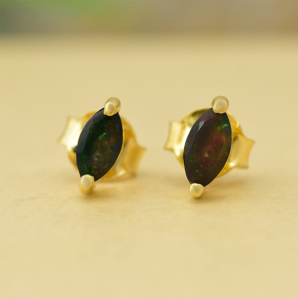 Cercei din Argint 925 Placat cu Aur ( 0.53 grame ) cu Opal Etiopian Lega Dembi 0.22 Carate
