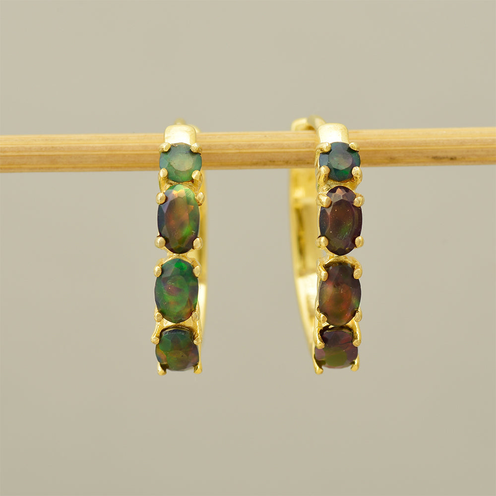 Cercei din Argint 925 Placat cu Aur ( 3.38 grame ) cu Opal Etiopian Lega Dembi 1.22 Carate 2 