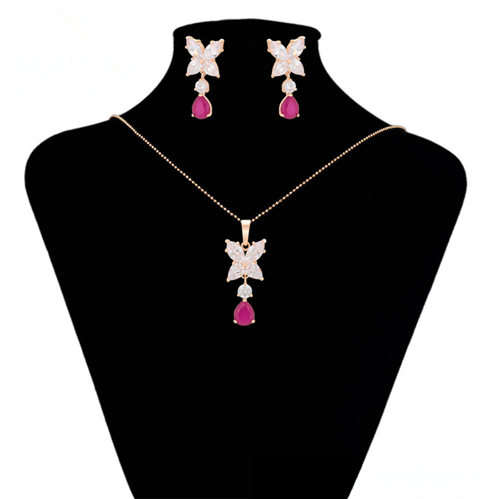 Set din Aliaj Placat cu Aur cu Cristal Roz Emporia® și Cristal Alb Emporia® ( Cercei+Pandantiv )