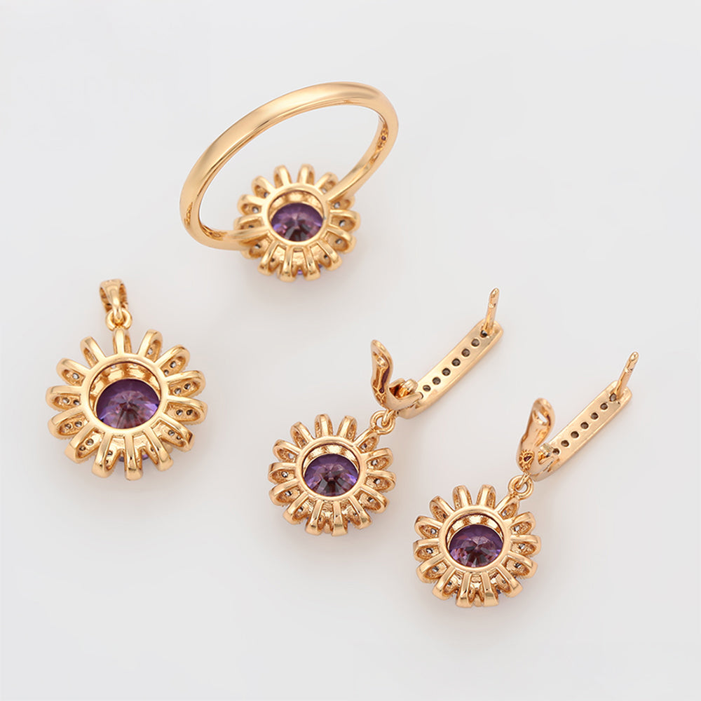 Set din Aliaj Placat cu Aur cu Cristal Violet Emporia® și Cristal Alb Emporia® ( Cercei+Inel+Pandantiv ) 8 