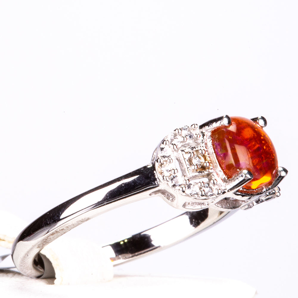 Inel din Argint 925 ( 2.7 grame ) cu Opal Etiopian Lega Dembi Portocaliu și Topaz Alb 0.66 Carate 2 