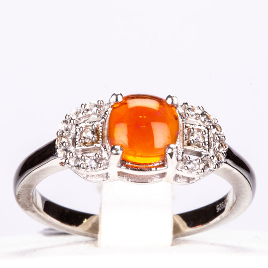 Inel din Argint 925 ( 2.7 grame ) cu Opal Etiopian Lega Dembi Portocaliu și Topaz Alb 0.66 Carate