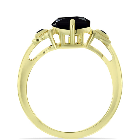 Inel din Argint 925 Placat cu Aur ( 3.37 grame ) cu Onix Negru 3.31 Carate