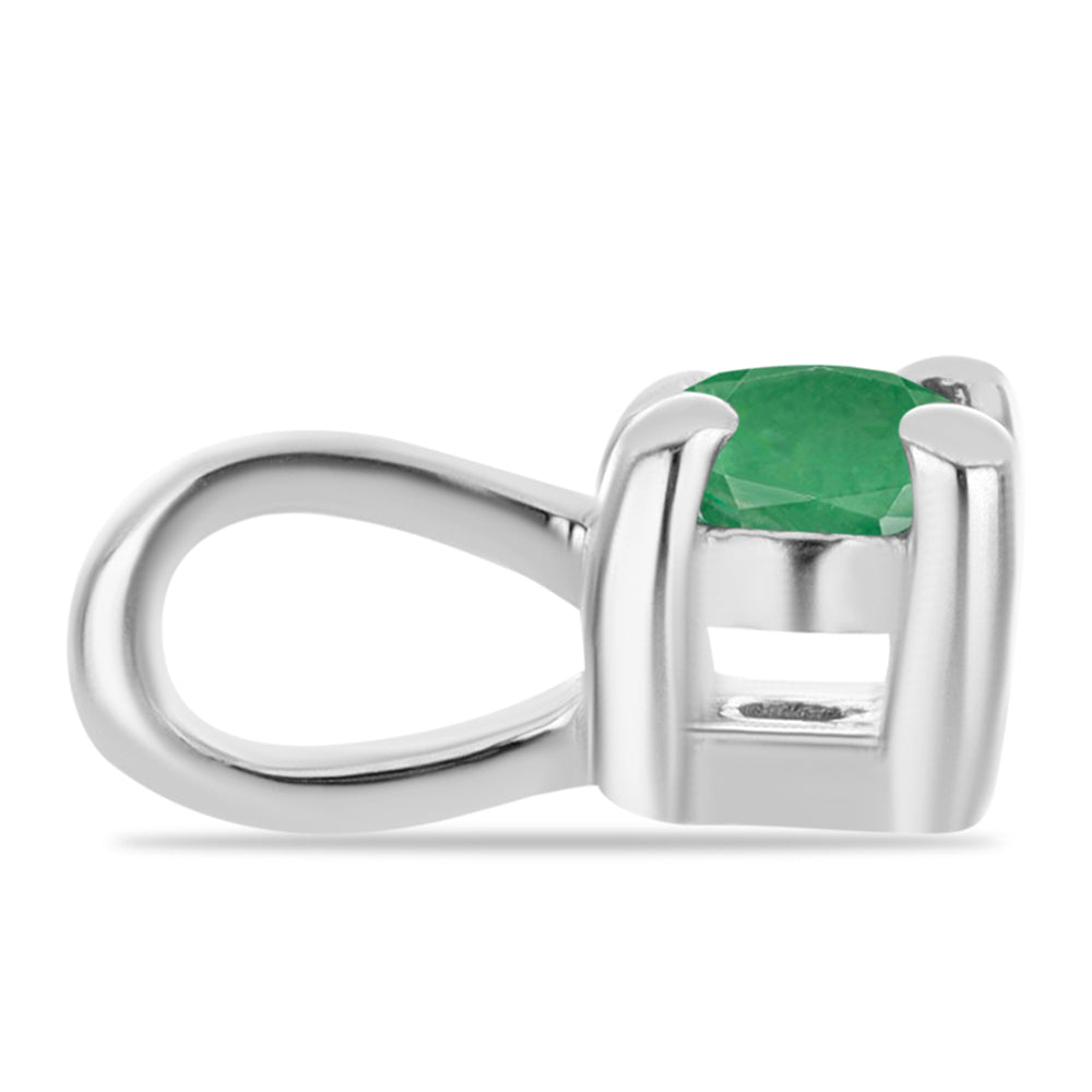 Set din Argint 925 ( 2.45 grame ) cu Smarald Brazilian 0.43 Carate ( Cercei+Inel+Pandantiv )