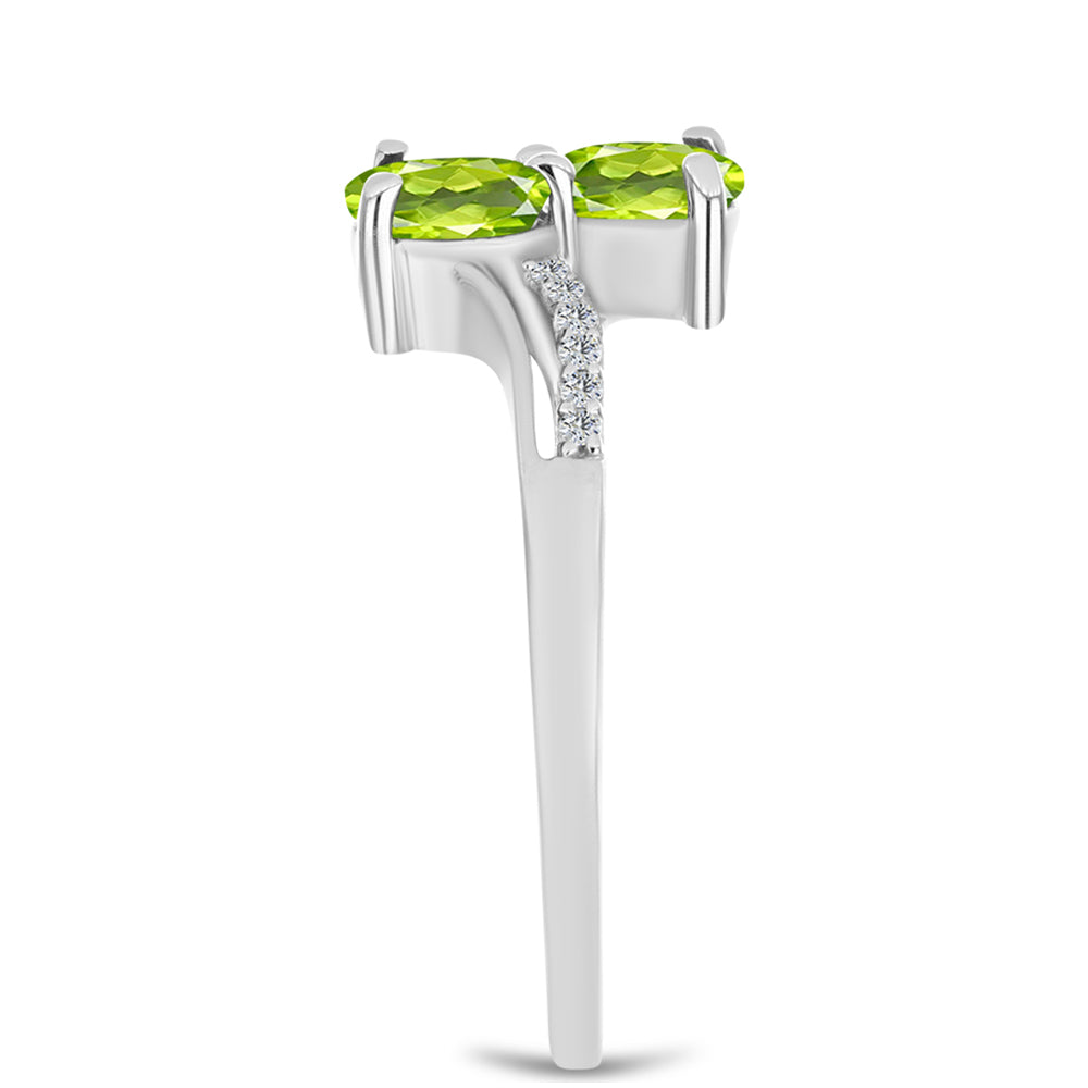 Inel din Argint 925 ( 2.65 grame ) cu Peridot Changbai și Topaz Alb 1.56 Carate 4 
