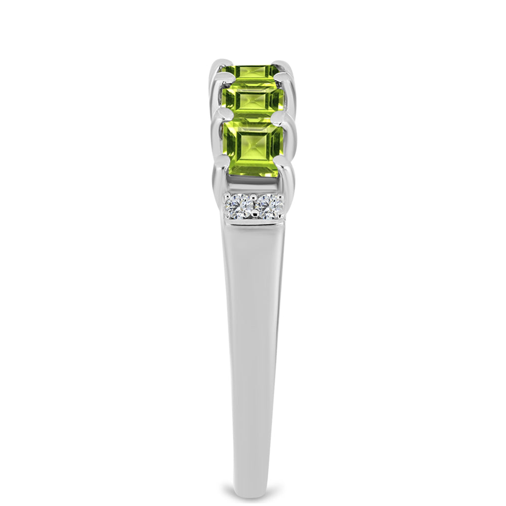 Inel din Argint 925 ( 2.35 grame ) cu Peridot Changbai și Topaz Alb 0.92 Carate 4 
