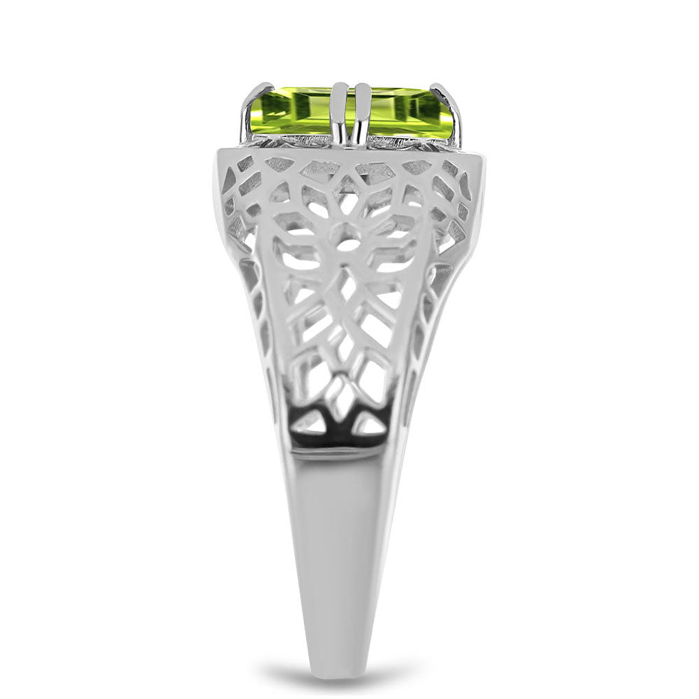 Inel din Argint 925 ( 3.03 grame ) cu Peridot Changbai 1.6 Carate