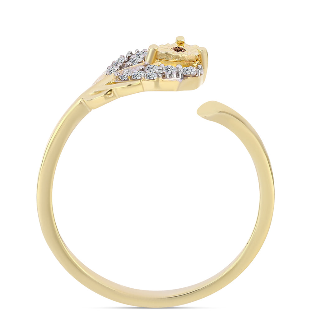 Inel din Argint 925 Placat cu Aur ( 1.72 grame ) cu Diamant Coniac și Topaz Alb 0.12 Carate