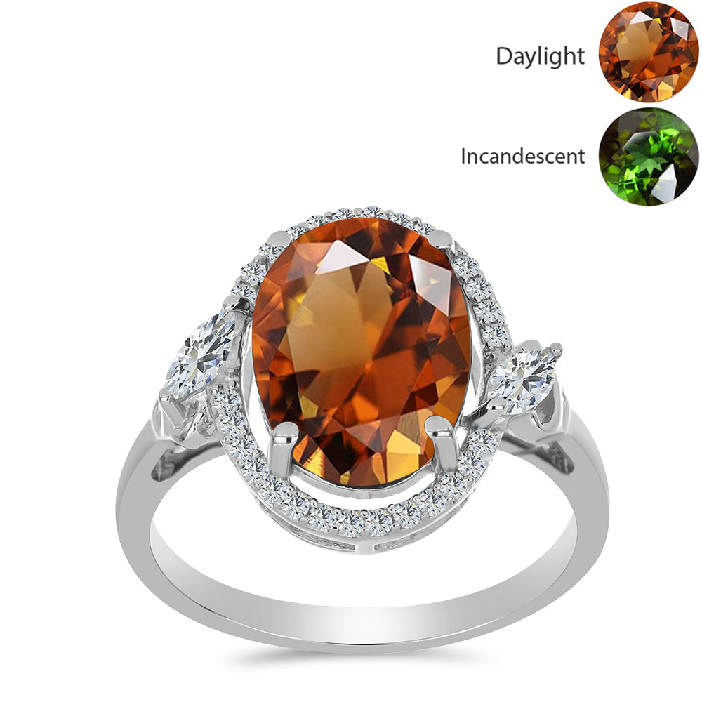 Inel din Argint 925 ( 3.39 grame ) cu Zultanit Anatolian Certificat cultivat în laborator și Topaz Alb 7.23 Carate 3 