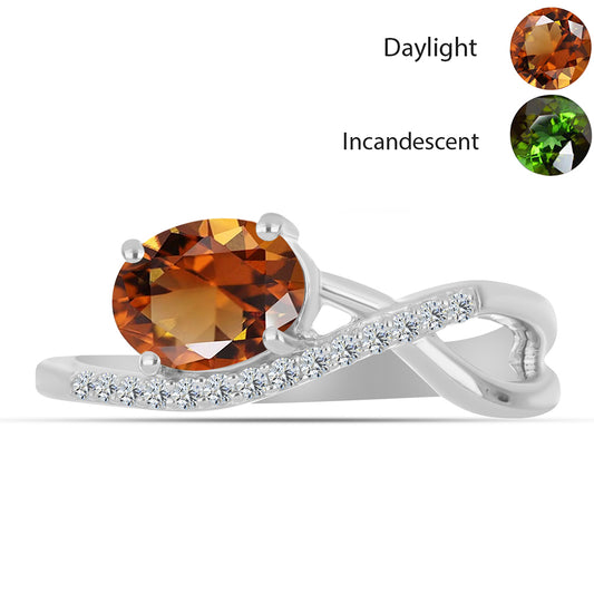 Inel din Argint 925 ( 2.6 grame ) cu Zultanit Anatolian Certificat cultivat în laborator și Topaz Alb 1.64 Carate