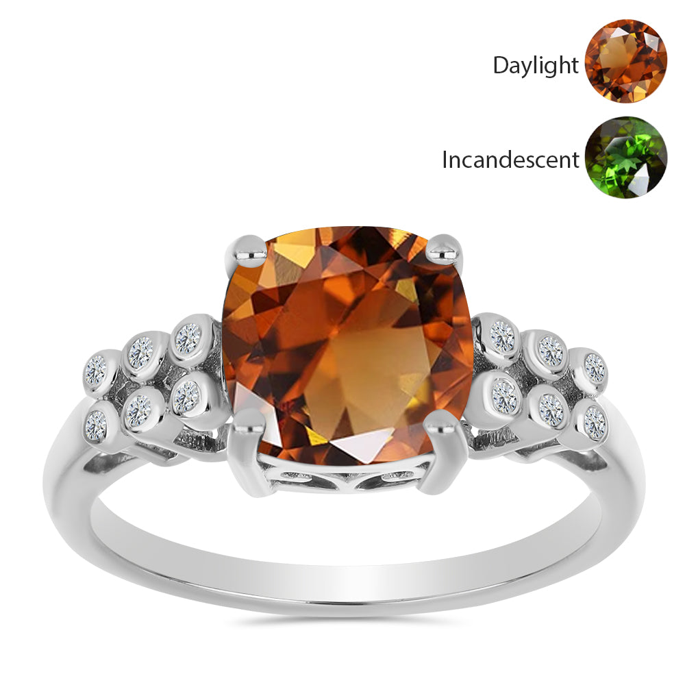 Inel din Argint 925 ( 2.72 grame ) cu Zultanit Anatolian Certificat cultivat în laborator și Topaz Alb 3.77 Carate 3 